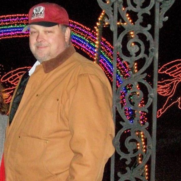 Meet your Posher, Chris - Picture 1 of 1